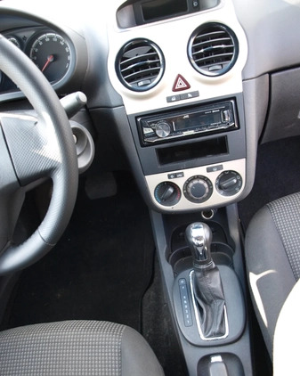 Opel Corsa cena 15900 przebieg: 167000, rok produkcji 2009 z Góra małe 781